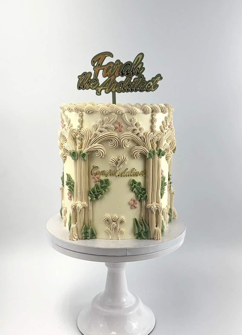 ARCHITECTURAL VINTAGE CAKE